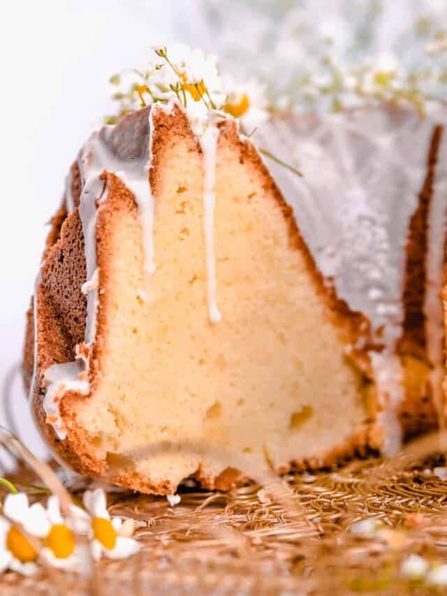 Lemon Bundt Cake with Glaze