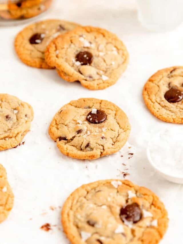 Chewy Salted Chocolate Chip Cookies