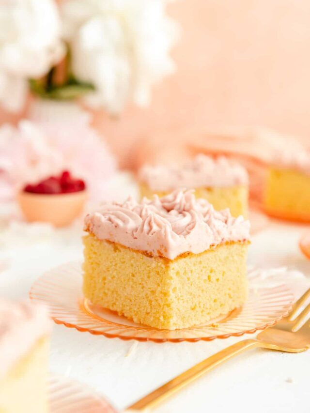 Easy Vanilla Cake Recipe